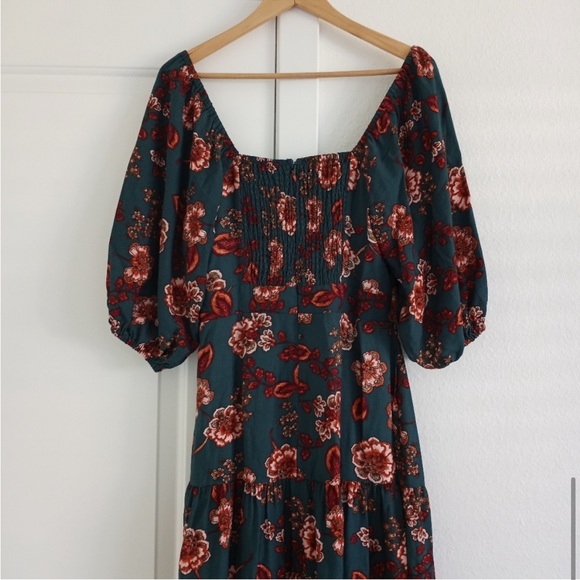 MINK PINK Olivia Midi Dress in Green. - Picture 11 of 13